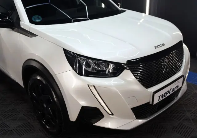 PEUGEOT 2008 PureTech 100 Active