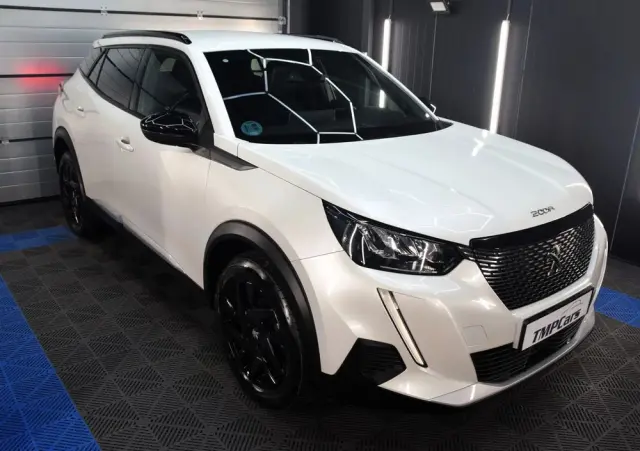 PEUGEOT 2008 PureTech 100 Active