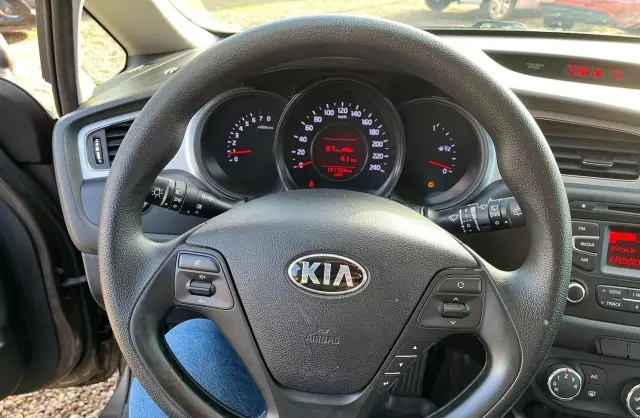 KIA Ceed 1.4 CVVT 16V (100 KM)