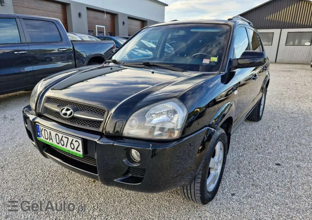 HYUNDAI Tucson 