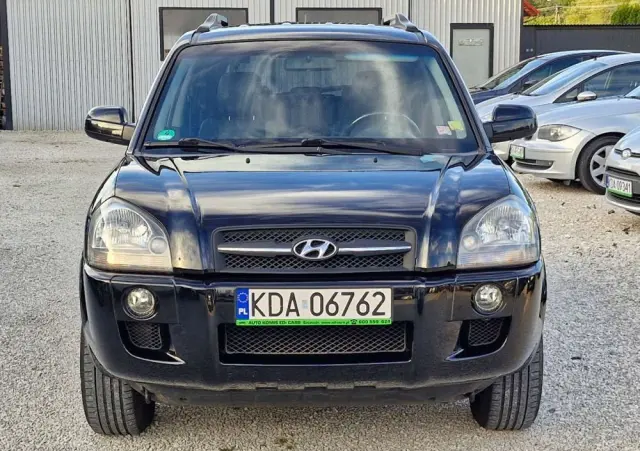 HYUNDAI Tucson 