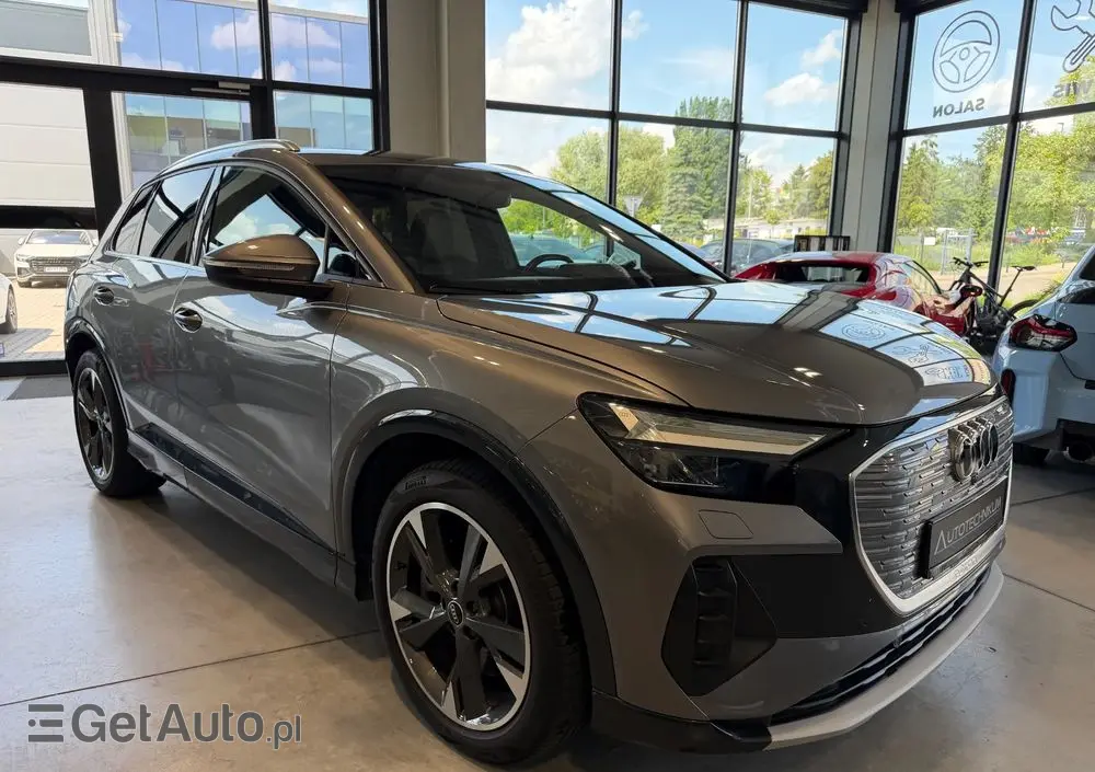 AUDI Q4 e-tron 50 77kWh Quattro S Line