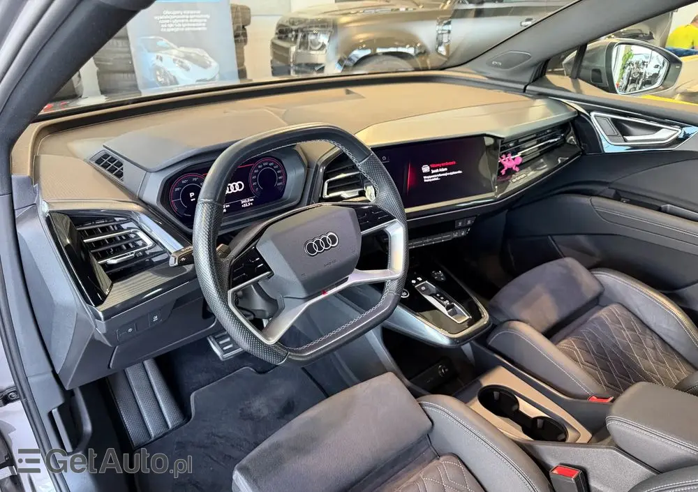 AUDI Q4 e-tron 50 77kWh Quattro S Line