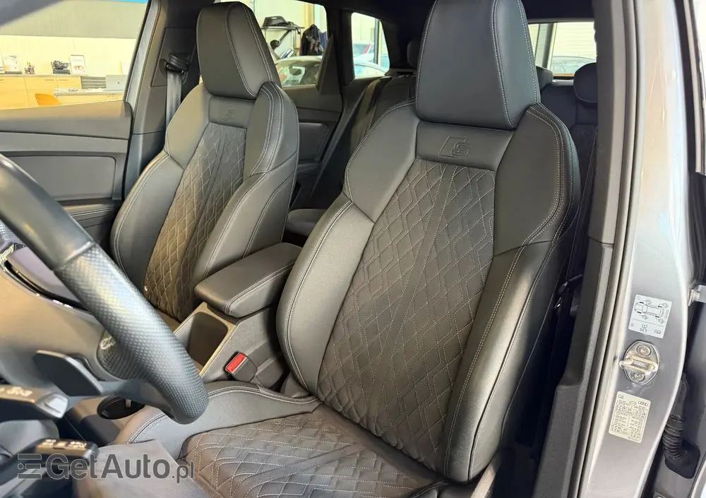 AUDI Q4 e-tron 50 77kWh Quattro S Line