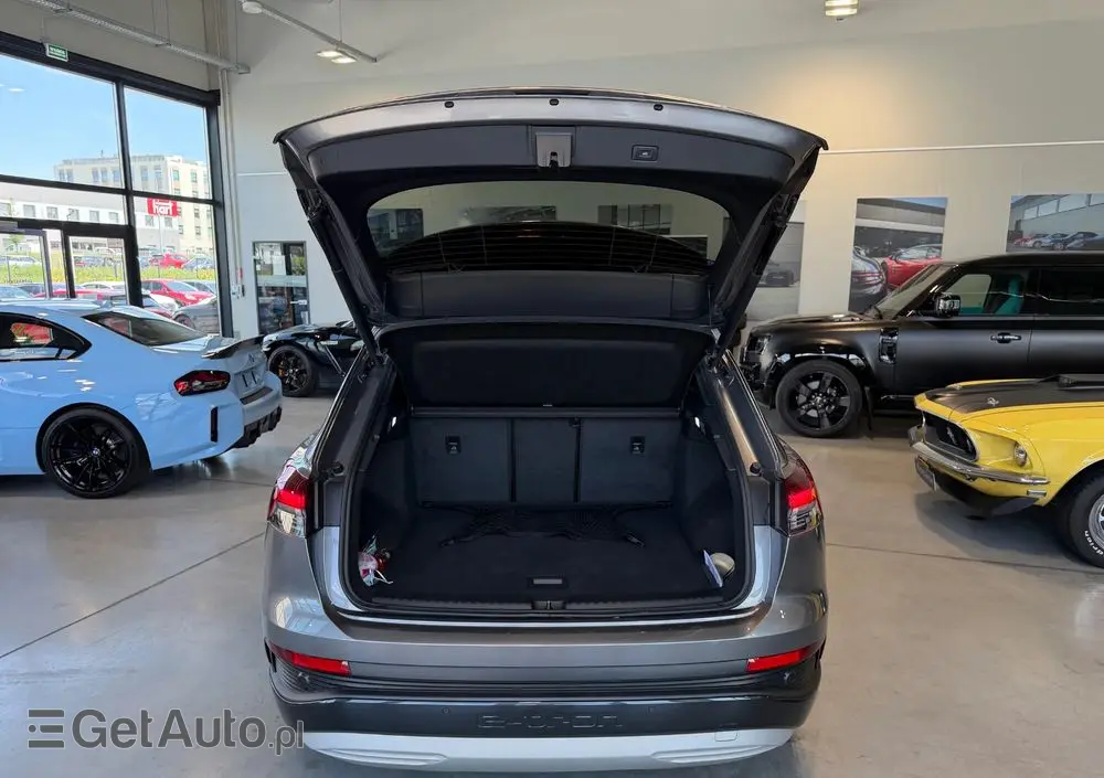 AUDI Q4 e-tron 50 77kWh Quattro S Line