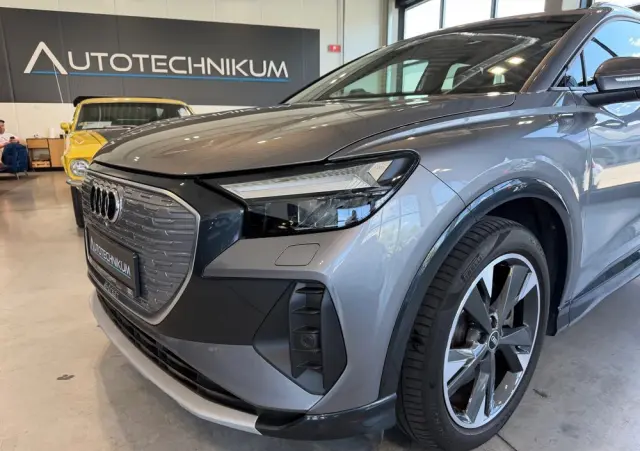 AUDI Q4 e-tron 50 77kWh Quattro S Line