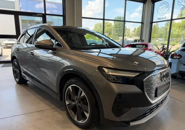 AUDI Q4 e-tron 50 77kWh Quattro S Line