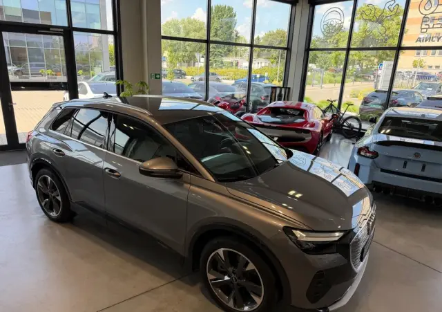 AUDI Q4 e-tron 50 77kWh Quattro S Line