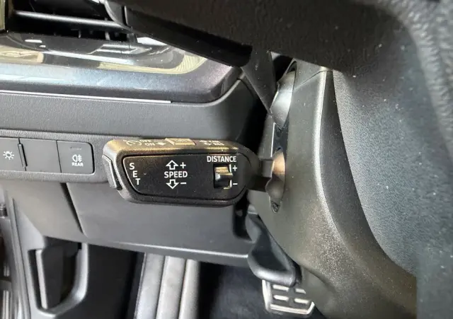 AUDI Q4 e-tron 50 77kWh Quattro S Line