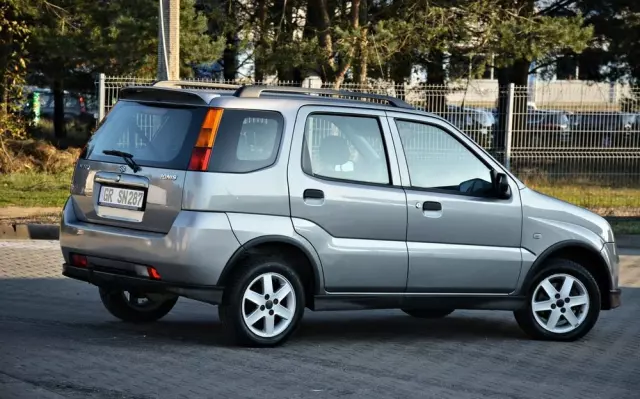 SUZUKI Ignis 