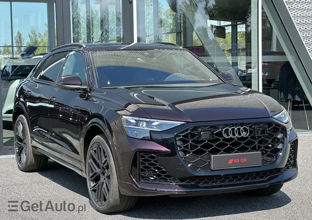 AUDI RS Q8 