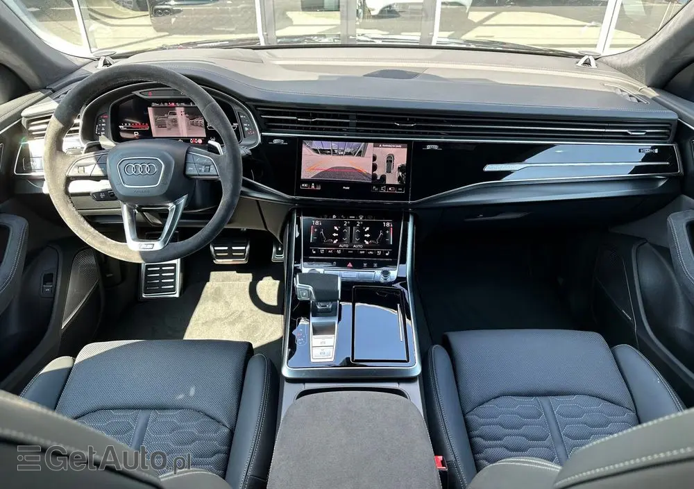 AUDI RS Q8 
