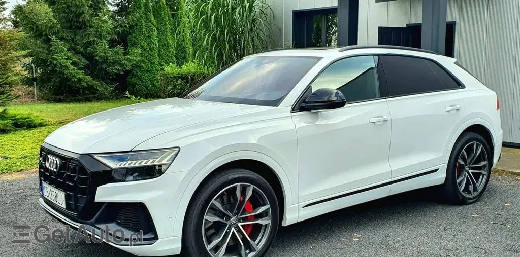 AUDI SQ8 