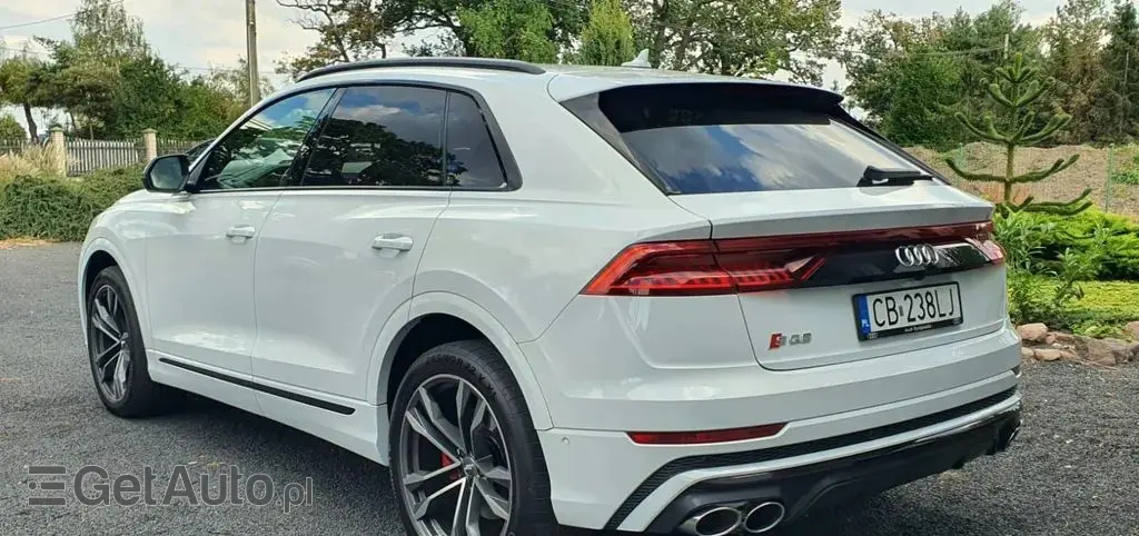 AUDI SQ8 
