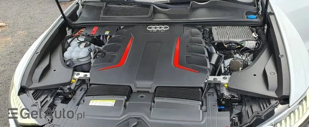AUDI SQ8 