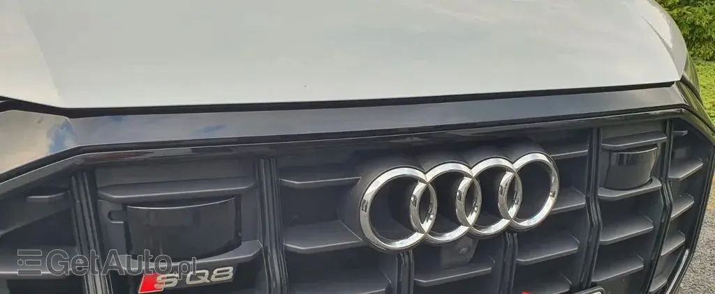 AUDI SQ8 