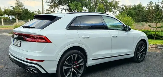 AUDI SQ8 
