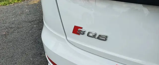 AUDI SQ8 