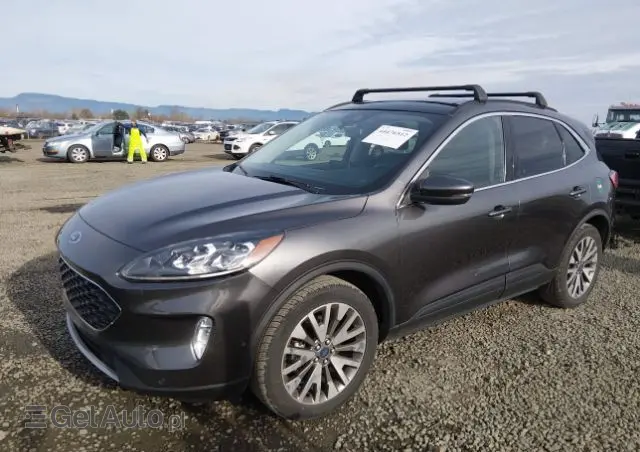 FORD Escape 2.0 EcoBoost AWD Titanium