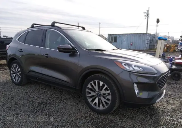 FORD Escape 2.0 EcoBoost AWD Titanium