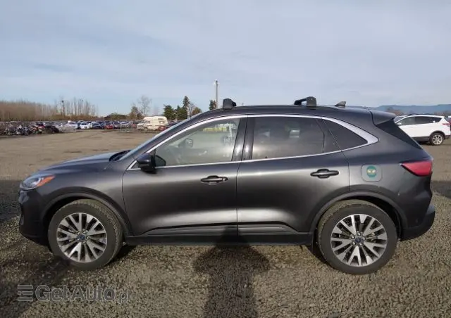 FORD Escape 2.0 EcoBoost AWD Titanium