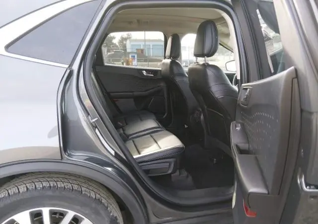 FORD Escape 2.0 EcoBoost AWD Titanium