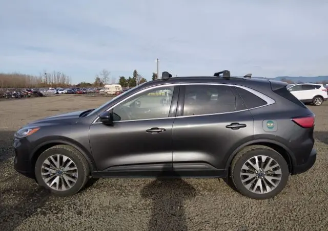 FORD Escape 2.0 EcoBoost AWD Titanium