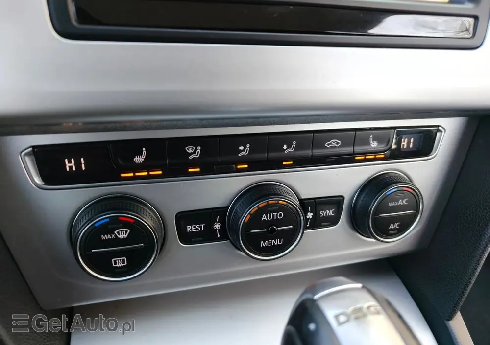 VOLKSWAGEN Passat 2.0 TDI SCR DSG Comfortline