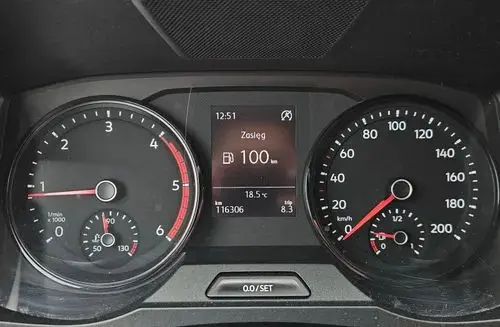 VOLKSWAGEN Crafter 