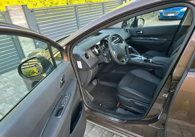 PEUGEOT 3008 155 THP Automatik Allure