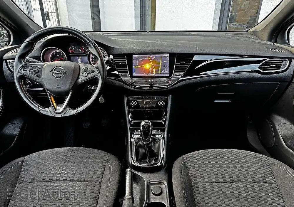 OPEL Astra 1.4 T Dynamic