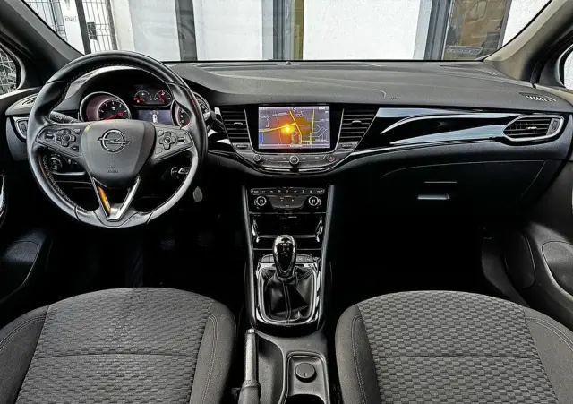OPEL Astra 1.4 T Dynamic