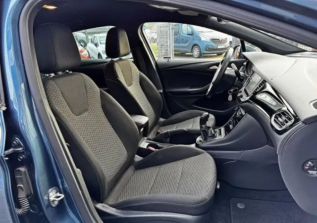 OPEL Astra 1.4 T Dynamic