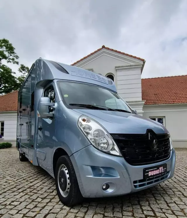 RENAULT Master 