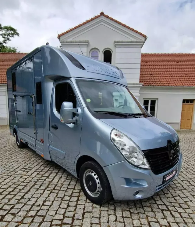 RENAULT Master 