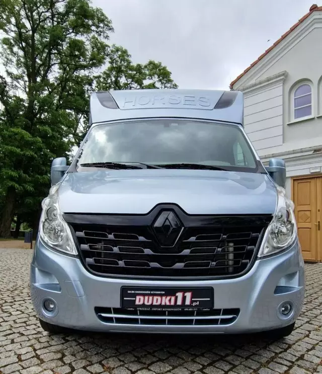 RENAULT Master 
