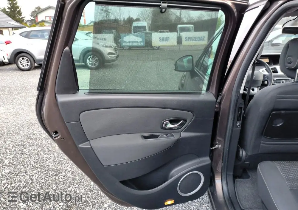 RENAULT Scenic 2.0 16V 140 CVT Dynamique