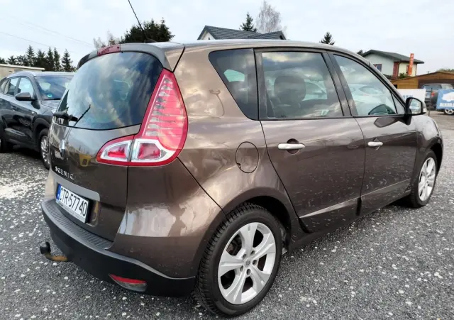 RENAULT Scenic 2.0 16V 140 CVT Dynamique