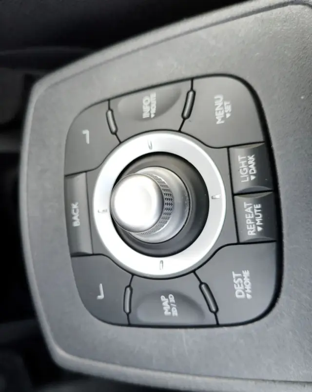 RENAULT Scenic 2.0 16V 140 CVT Dynamique