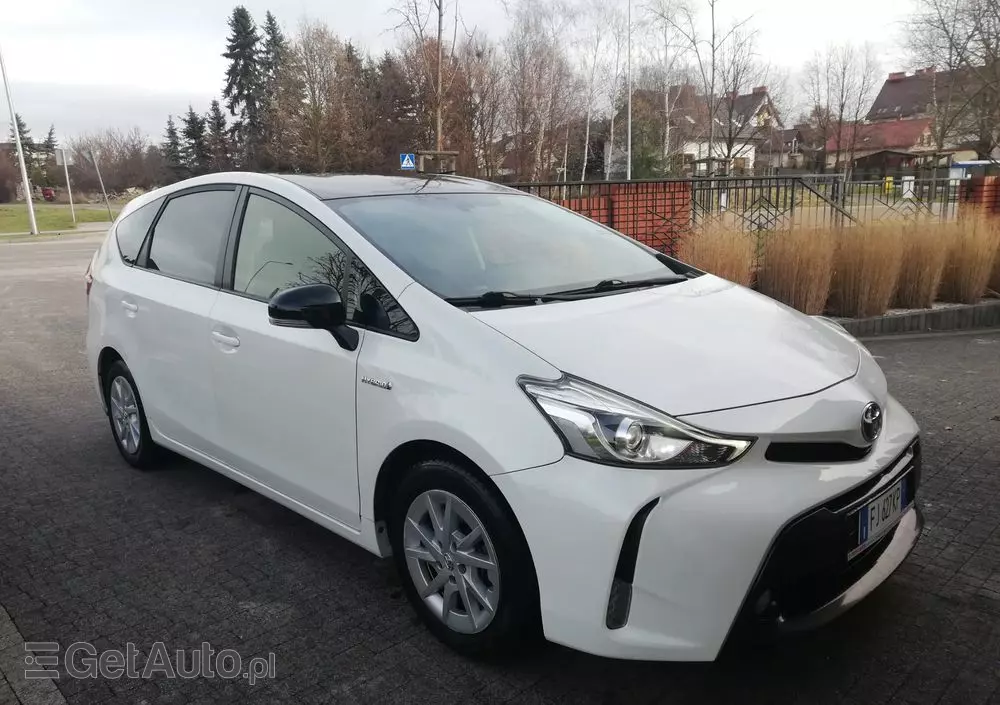 TOYOTA Prius+ 