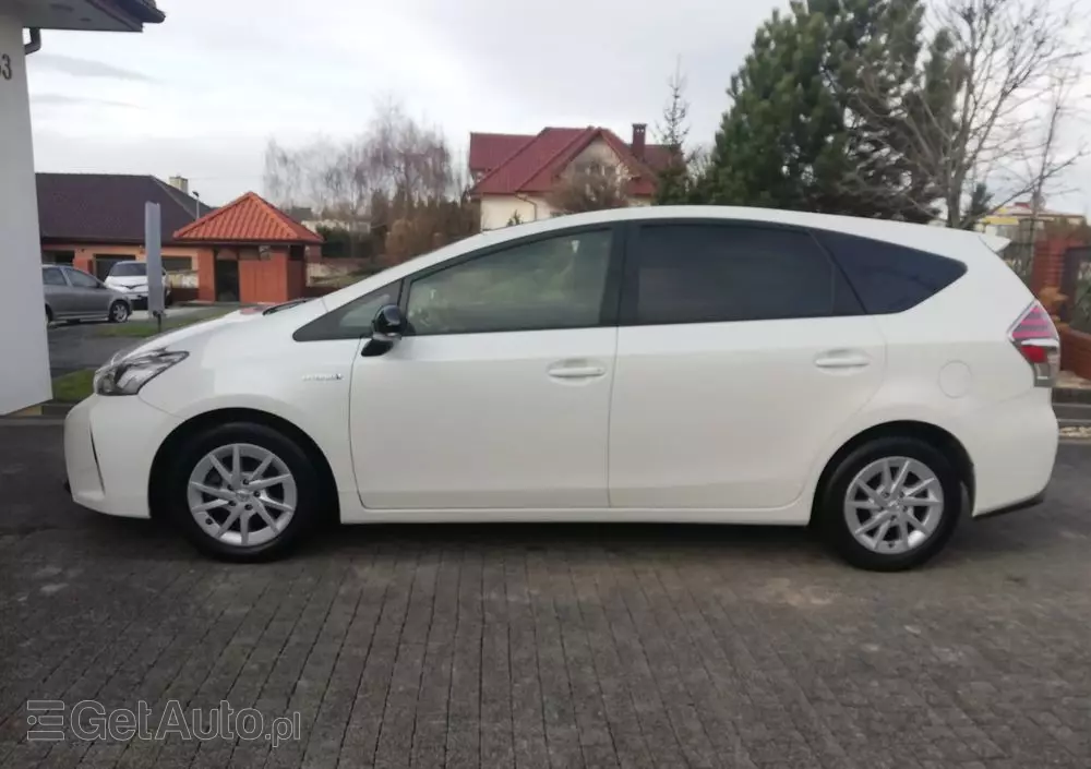 TOYOTA Prius+ 