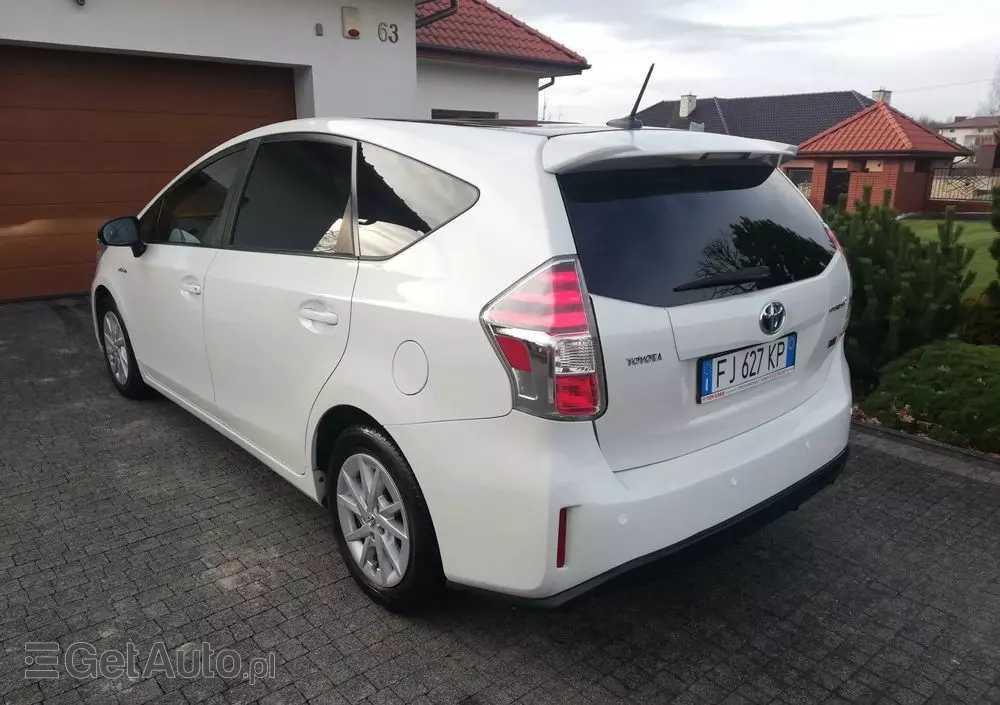TOYOTA Prius+ 