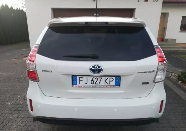 TOYOTA Prius+ 