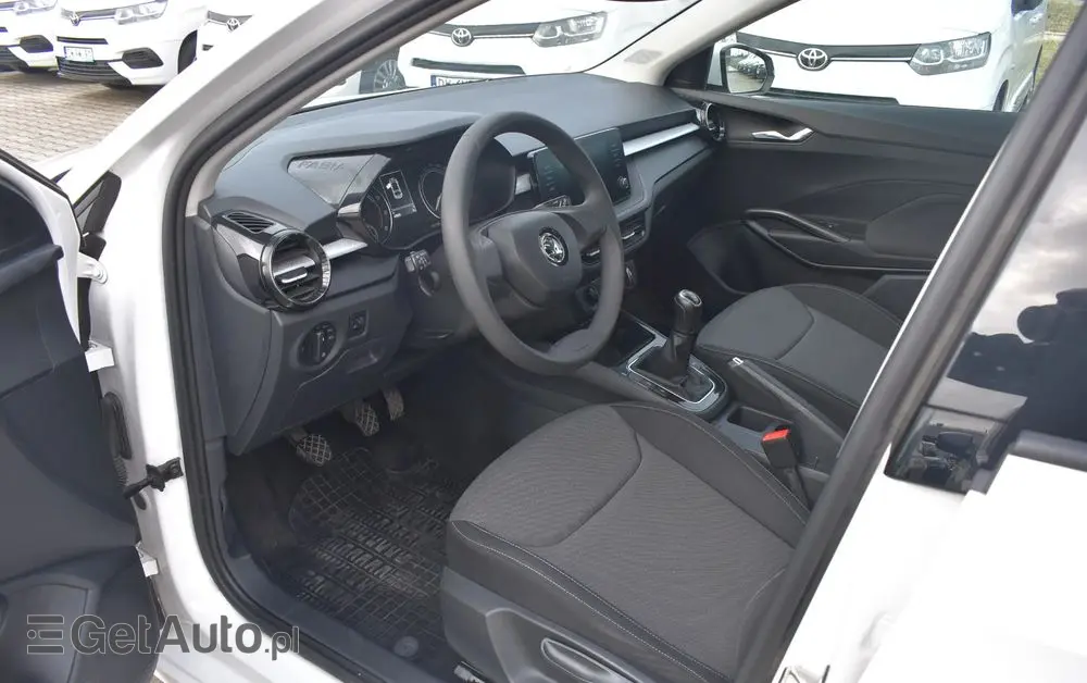 SKODA Fabia 1.0 Ambition