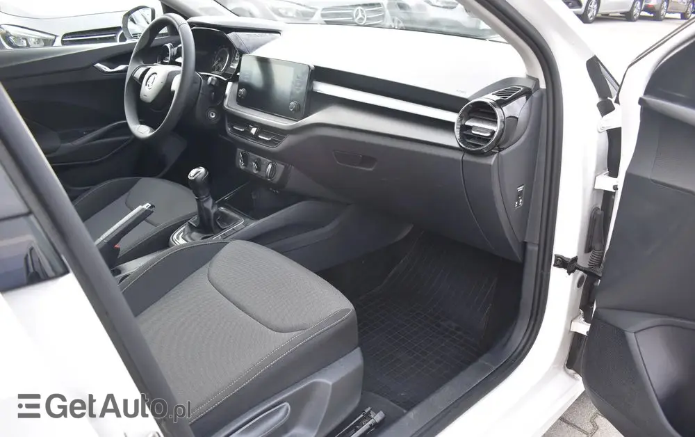 SKODA Fabia 1.0 Ambition