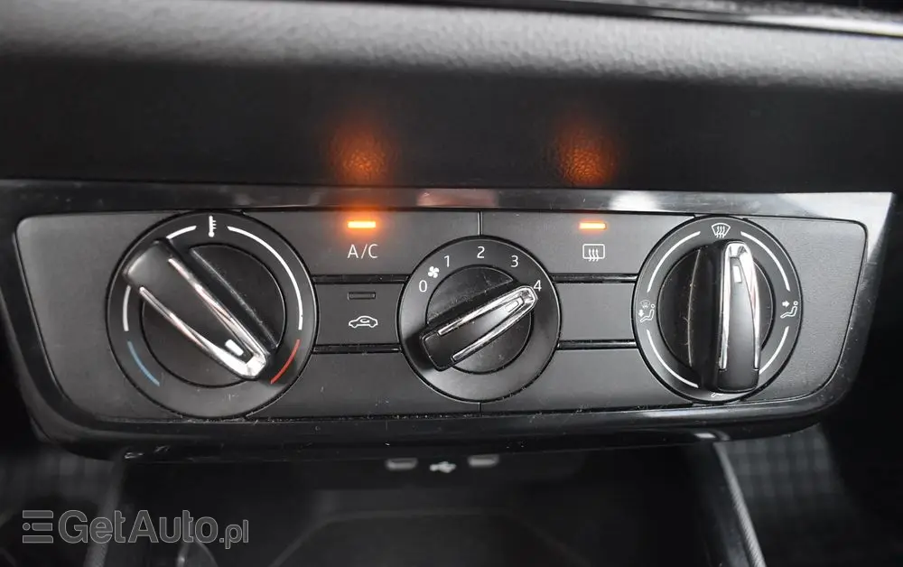 SKODA Fabia 1.0 Ambition