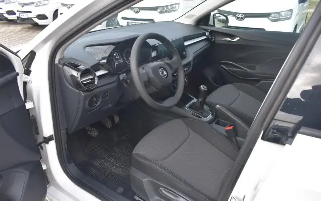 SKODA Fabia 1.0 Ambition