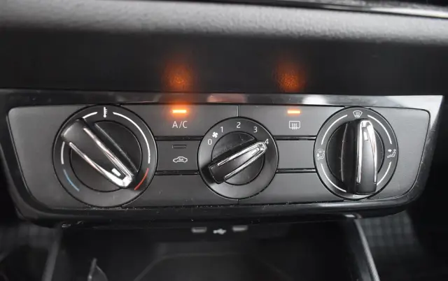 SKODA Fabia 1.0 Ambition