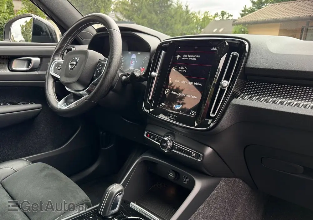 VOLVO XC 40 B4 B Geartronic RDesign