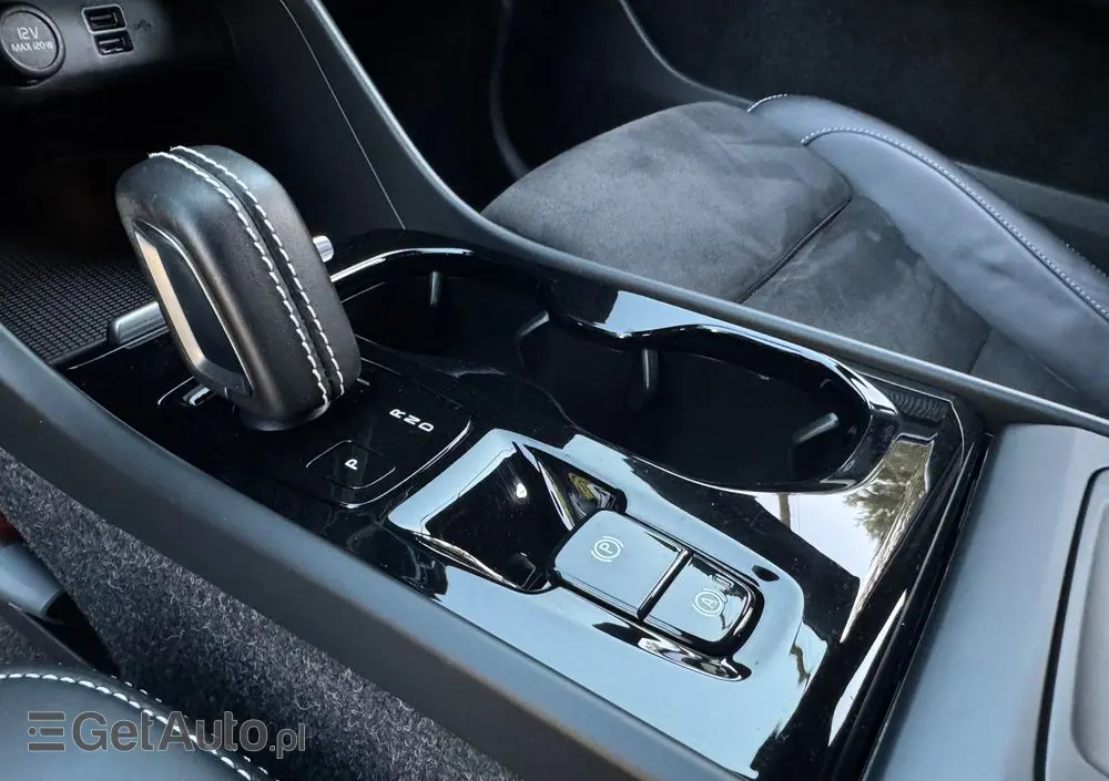 VOLVO XC 40 B4 B Geartronic RDesign